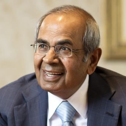 gia dinh giau nhat chau a anh 10