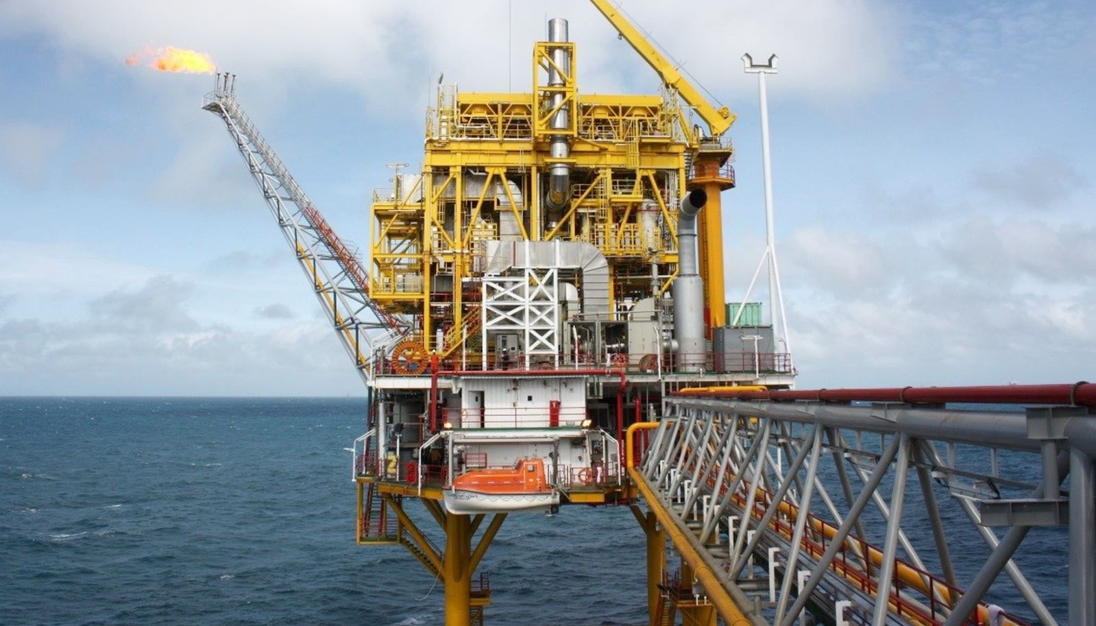 PV Gas ban 24,9% co phan cho doi tac Nhat hinh anh