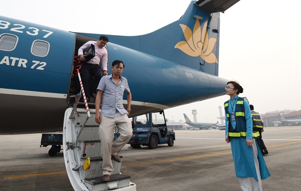 Gia ve may bay co tang sau dieu chinh gia dich vu? hinh anh