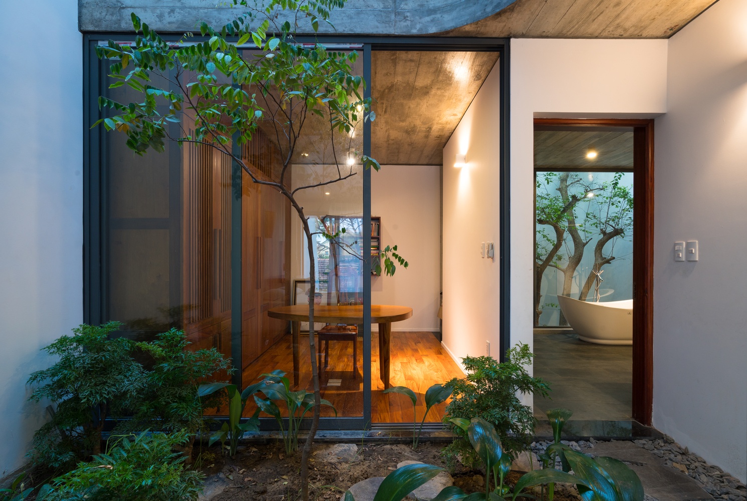 nha dep thiet ke nhieu cay xanh anh 10