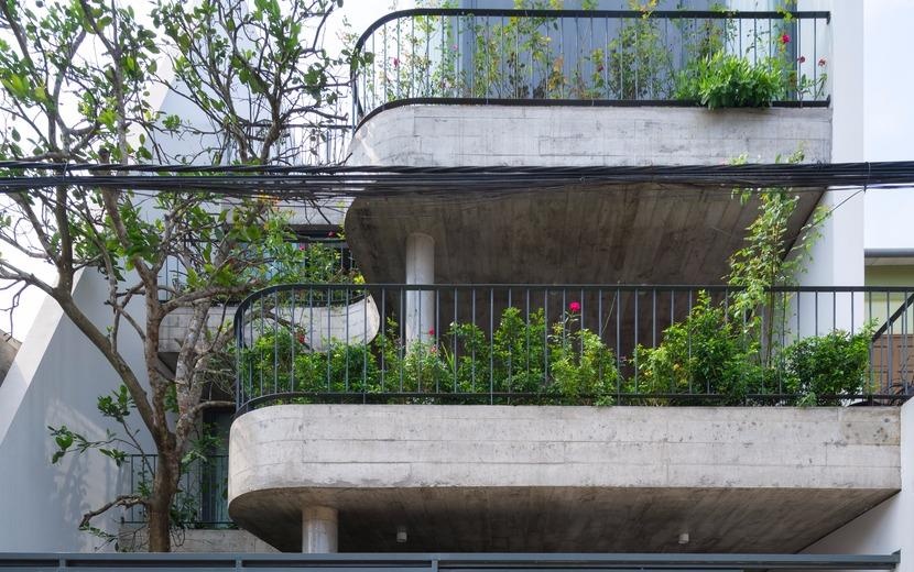 Can nha voi vuon cay xep tang doc dao tai Nghe An hinh anh