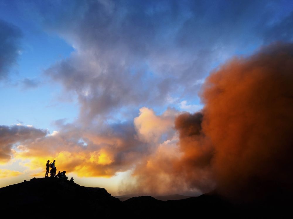 Quoc gia hanh phuc thu 4 the gioi ban quyen cong dan bang Bitcoin hinh anh