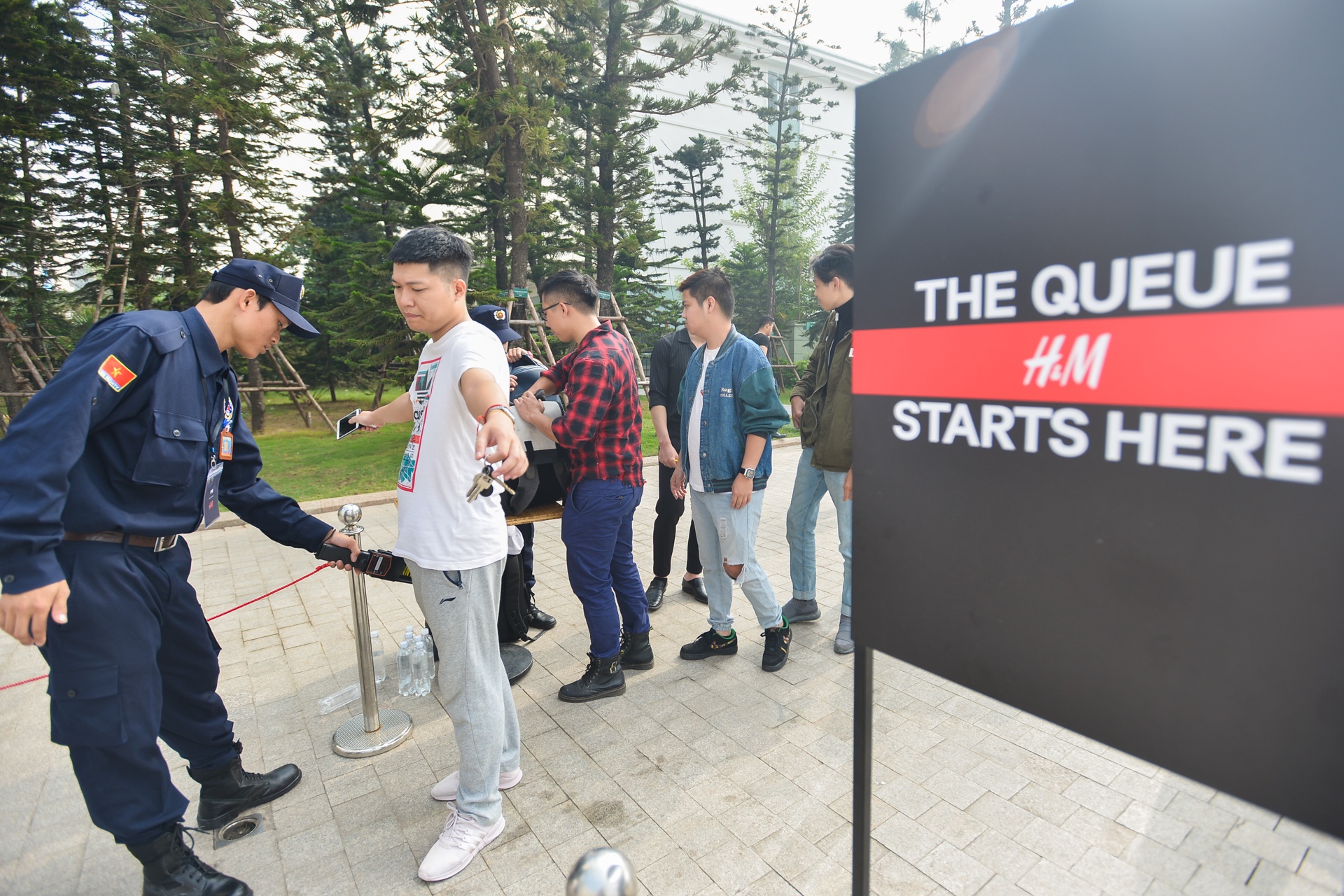 cua hang h&m tai ha noi anh 2