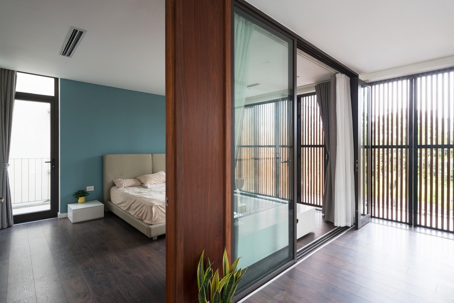 Biet thu 2 mat tien tranh nong tren dien tich 350 m2 o Ha Noi hinh anh