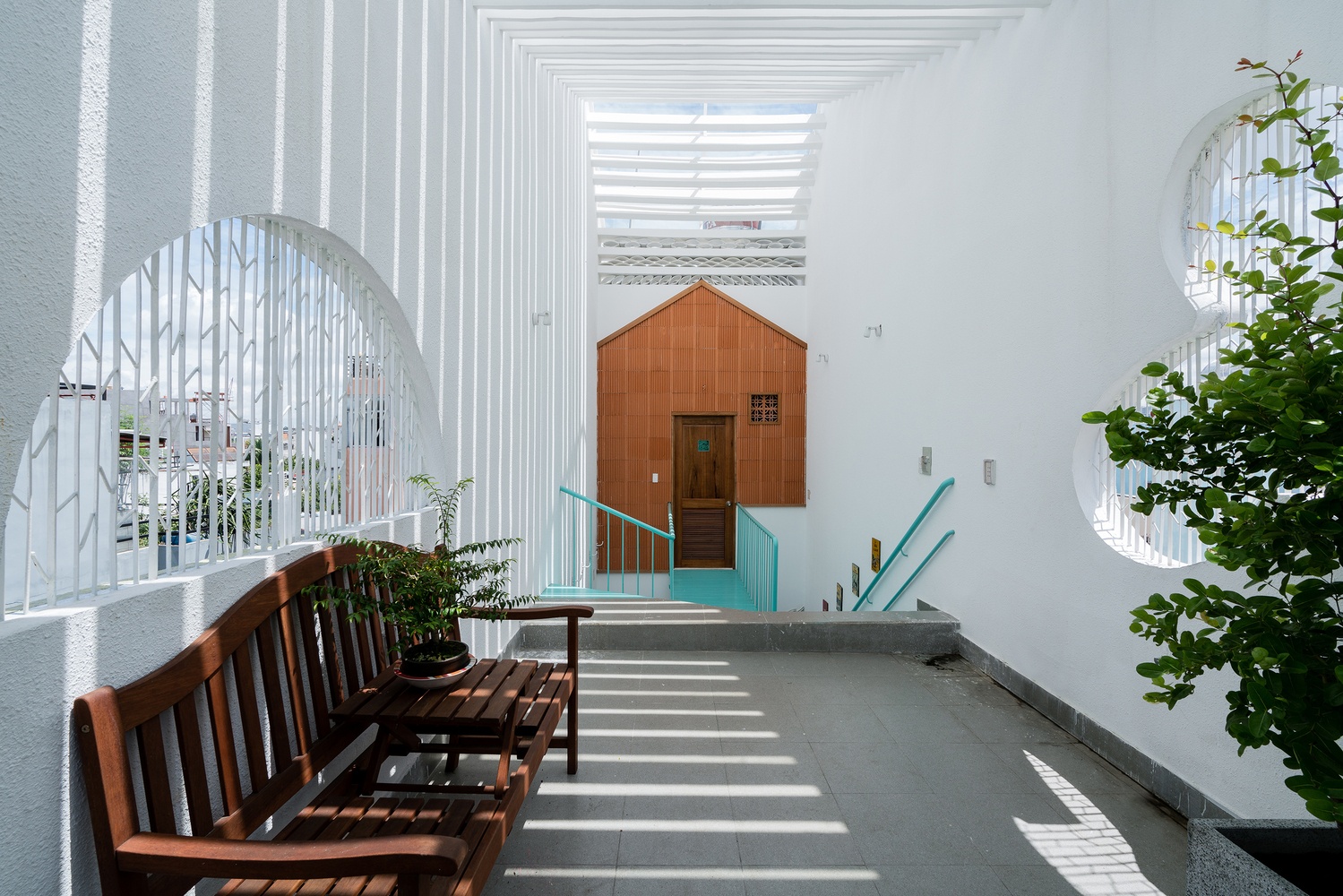 Nha ong 100 m2 cho nhieu the he trong hem o TP.HCM hinh anh