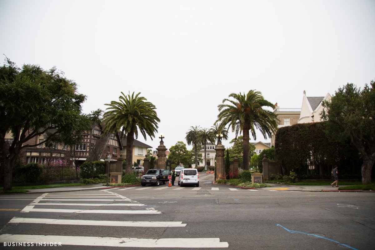 khu pho nha giau bi ban gia 90000 USD anh 14