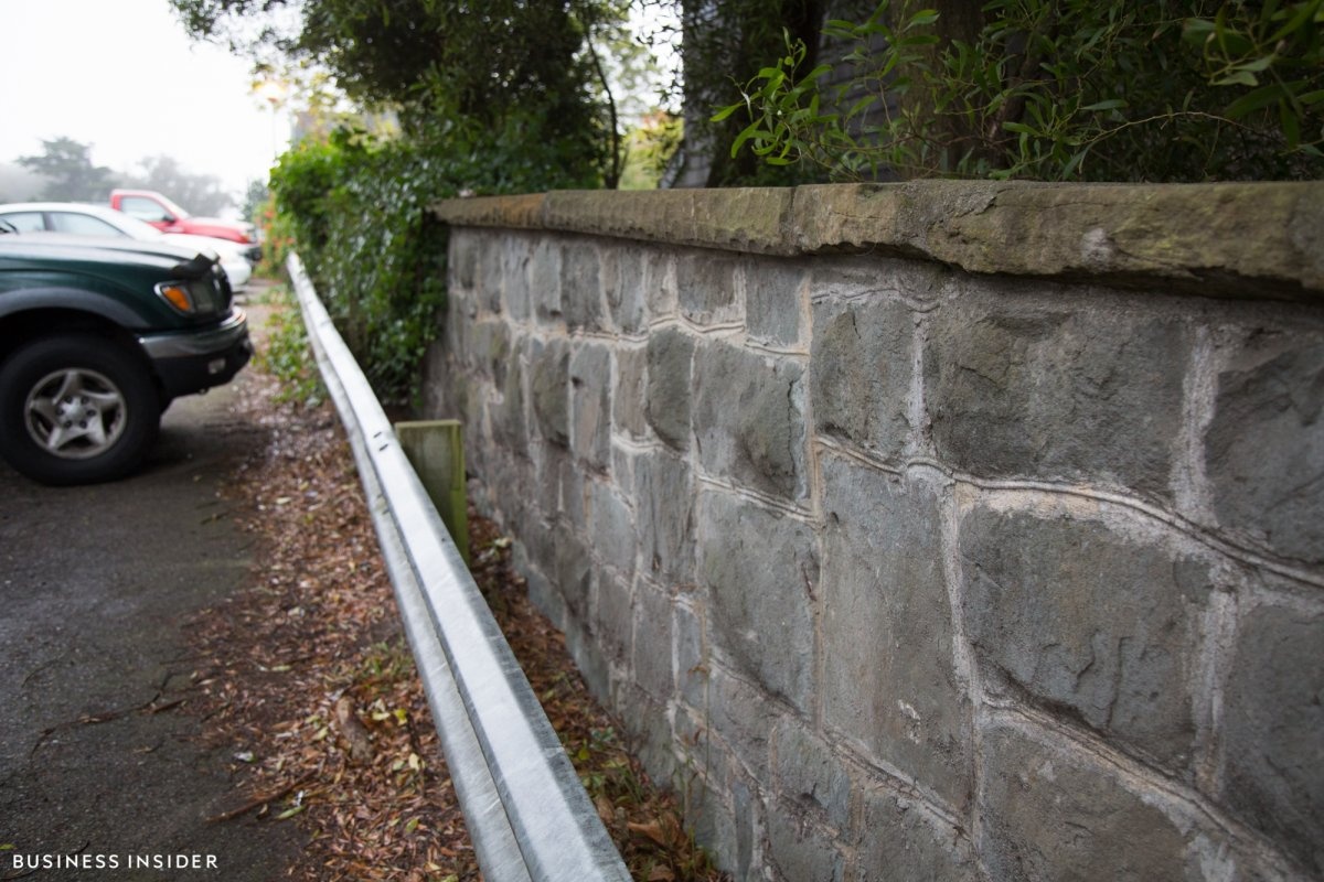 khu pho nha giau bi ban gia 90000 USD anh 16