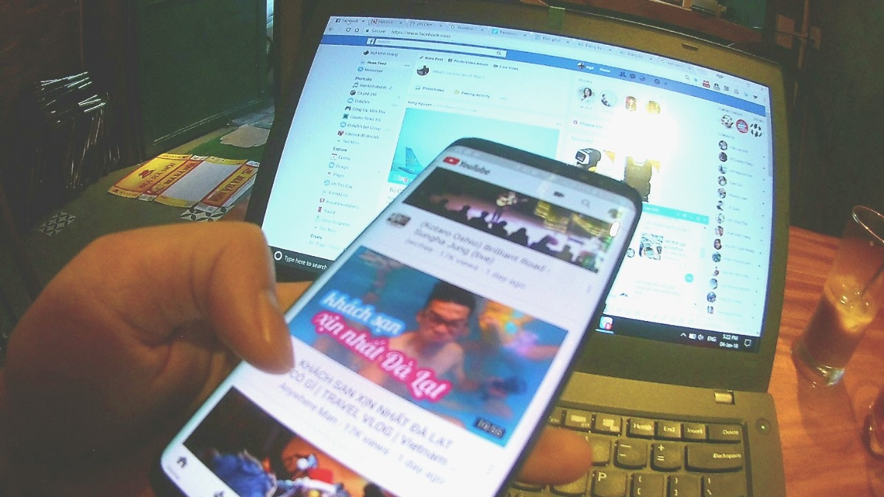 Huy cac goi data 4G gia re cho Facebook, YouTube hinh anh