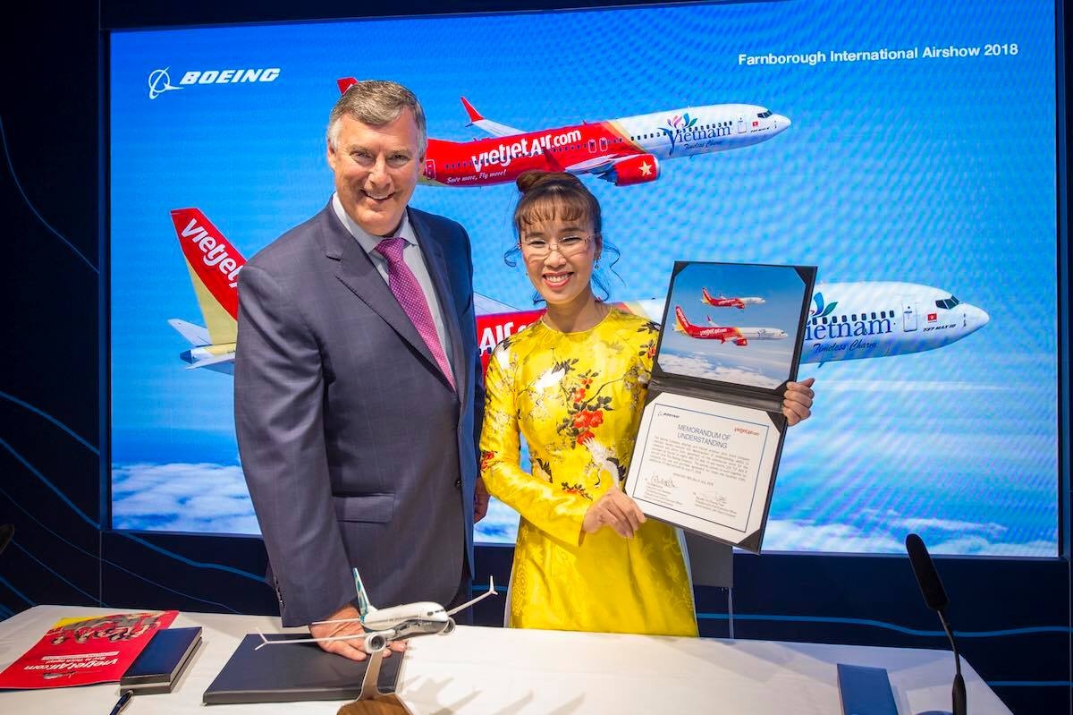 Vietjet Air lai mua them 100 may bay Boeing tri gia gan 13 ty USD hinh anh