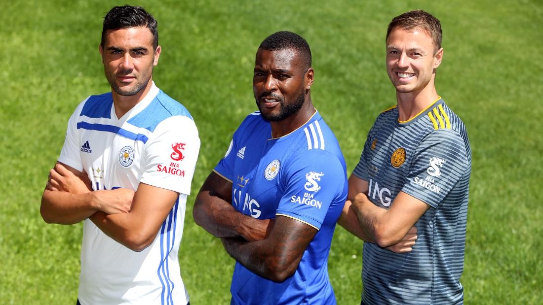 Logo Bia Sai Gon xuat hien tren ao dau moi cua Leicester City hinh anh