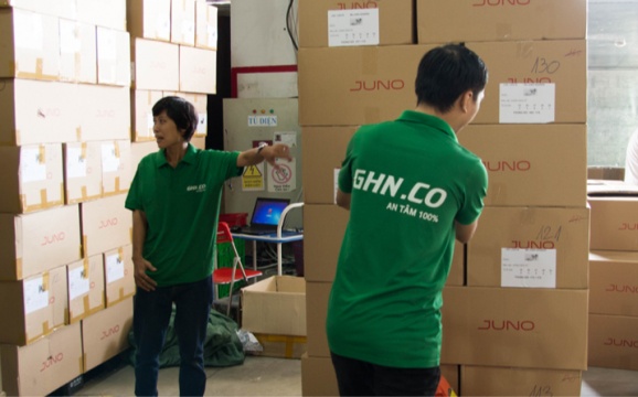 Nhung lan Giao Hang Nhanh bi to trao hang co gia tri hinh anh