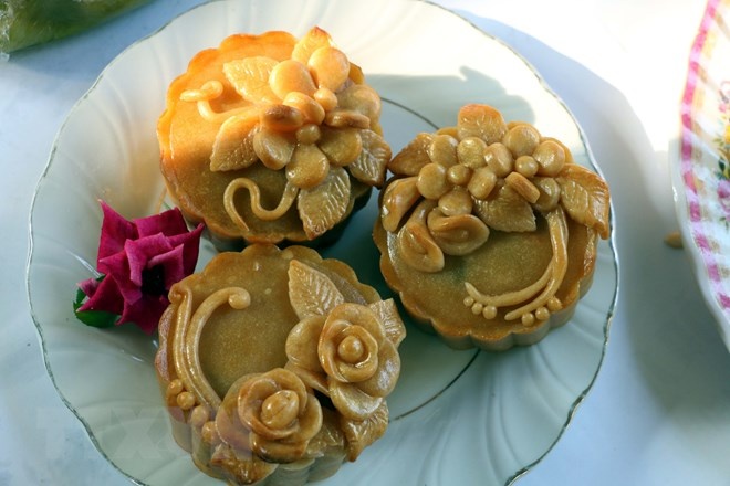 Xac minh thong tin banh Trung thu nhap lau tu nuoc ngoai hinh anh