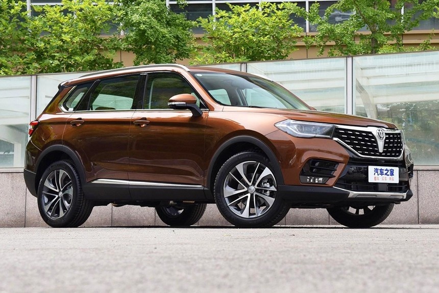 BMW chi 4,2 ty USD nham thau tom hang xe doi tac Trung Quoc Brilliance hinh anh