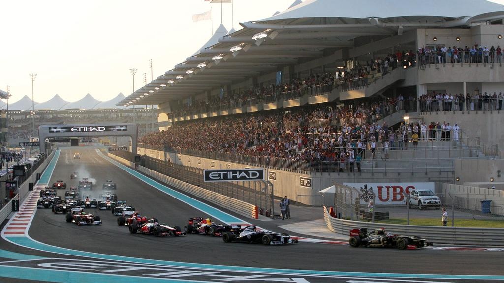 Co the ton 1 ty USD cho 10 nam to chuc dua F1, Ha Noi thu duoc gi? hinh anh