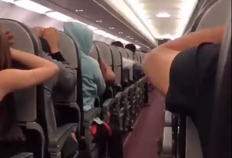 Vietjet Air noi quay dau may bay vi bao dong gia hinh anh