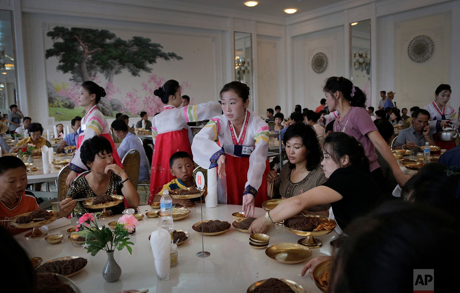 cong nhan Trieu Tien anh 13