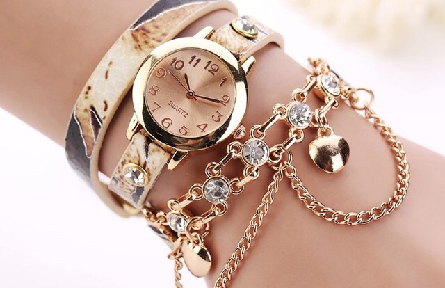 Nen mua qua gi ngay Valentine voi 5 trieu dong? hinh anh