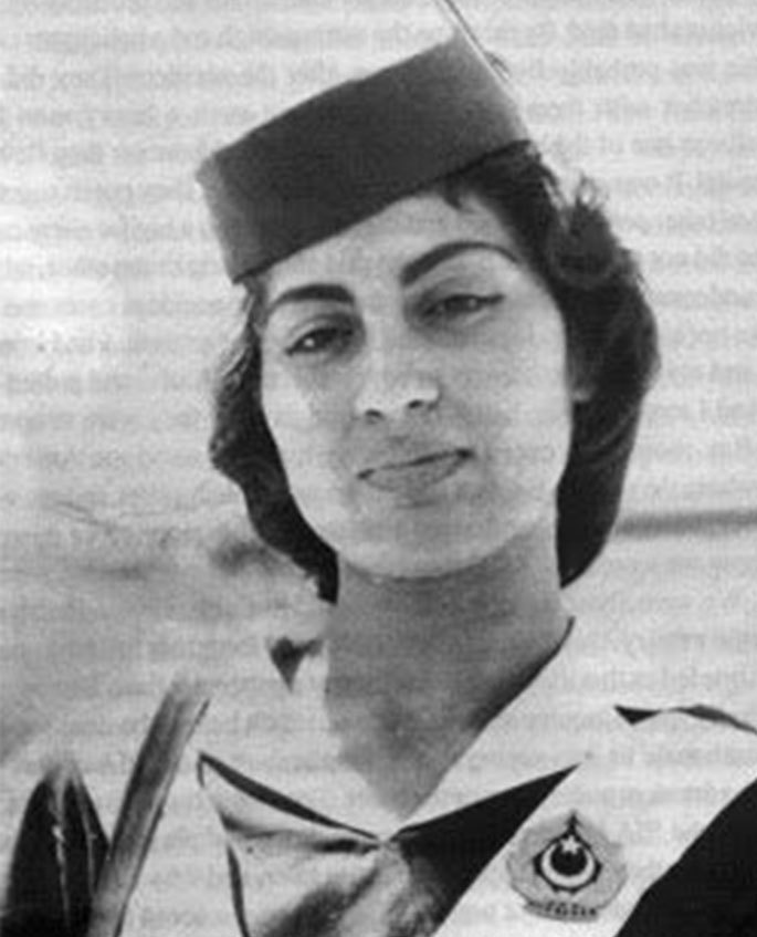 10 tiếp viên hàng không nổi tiếng ảnh 5 10 tiep vien hang khong noi tieng anh 5