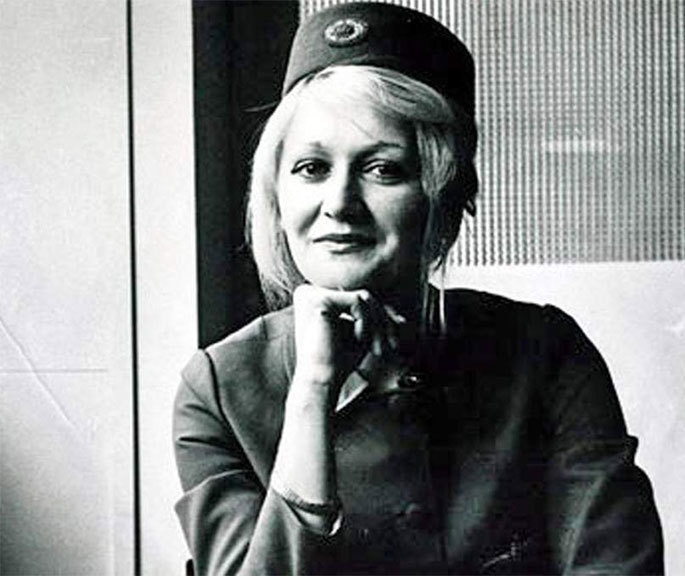 10 tiếp viên hàng không nổi tiếng ảnh 9 10 tiep vien hang khong noi tieng anh 9