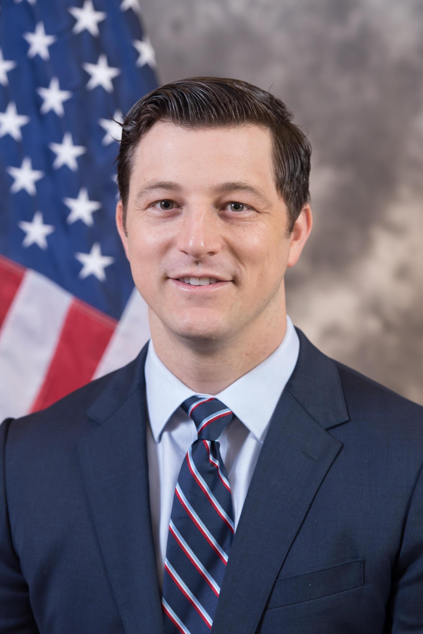 Việt Nam có vai trò thiết yếu trong nền kinh tế ảnh 1 Viet Nam co vai tro thiet yeu trong nen kinh te anh 1