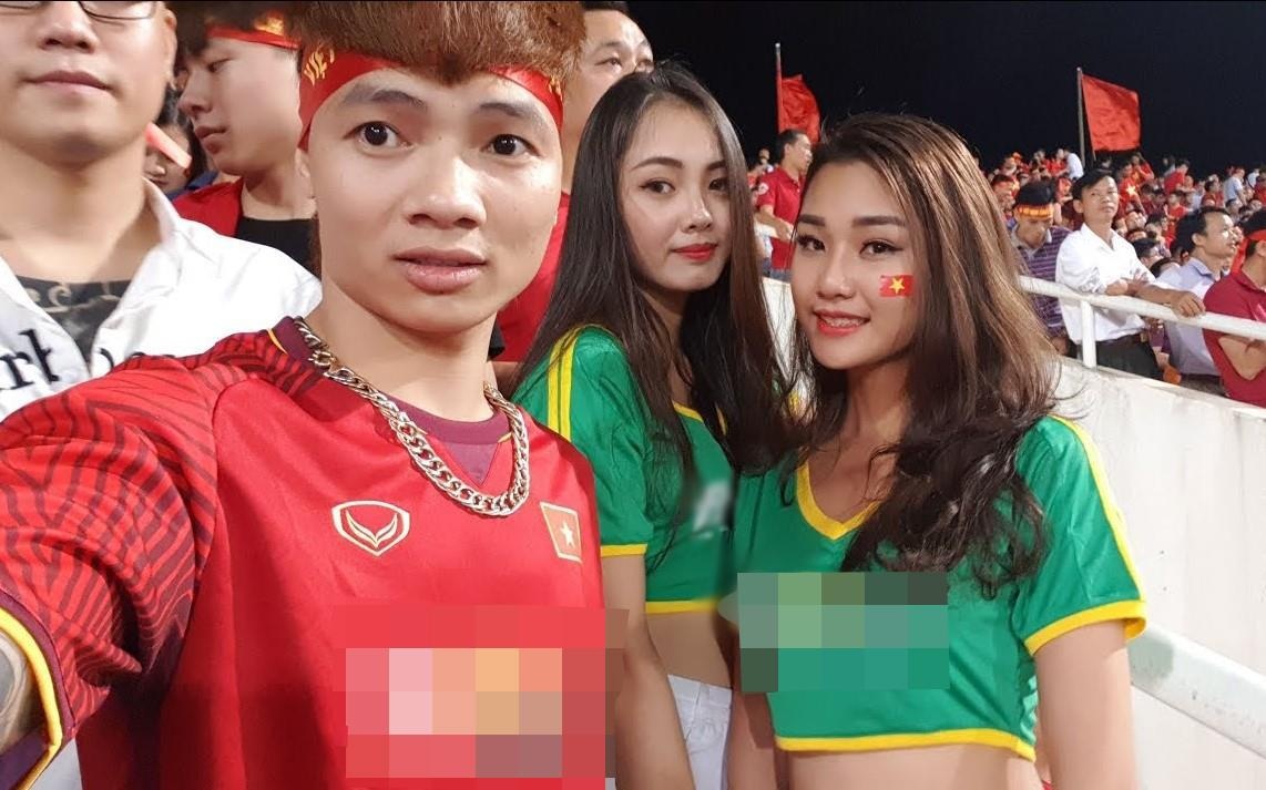 Doanh nghiep nao tra tien quang cao tren kenh cua Kha Banh? hinh anh