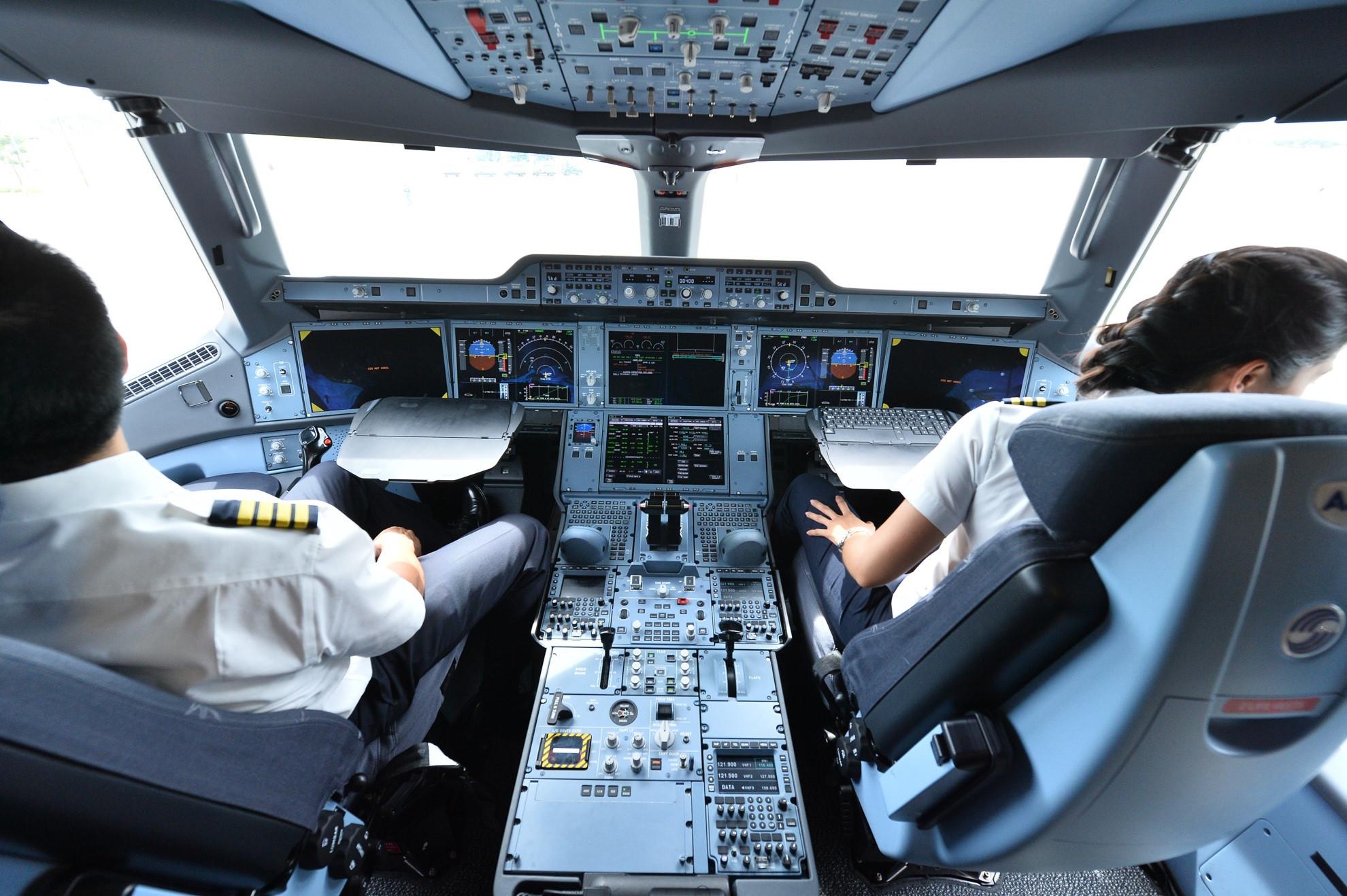 Vietnam Airlines dang lam bao cao ve van ban 'mat' to Bamboo Airways hinh anh