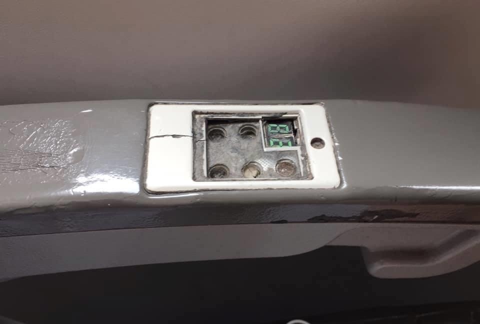 máy bay jetstar pacific rách ghế ảnh 2 may bay jetstar pacific rach ghe anh 2