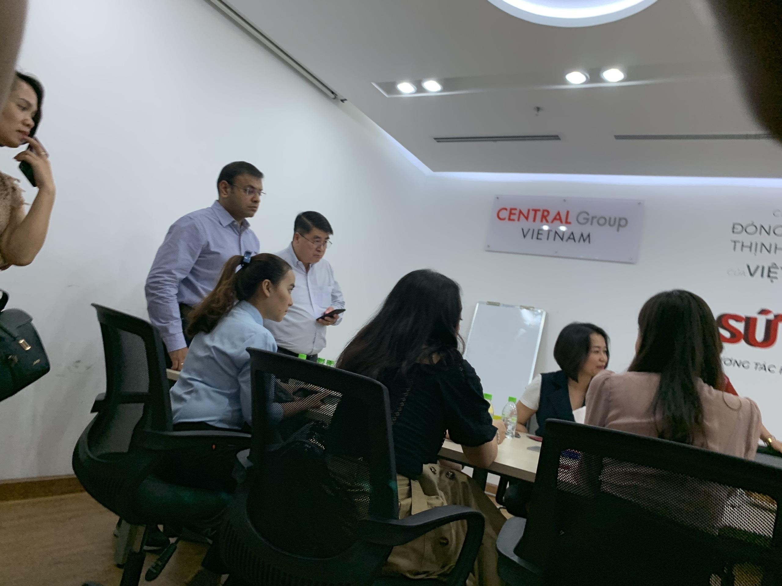 Big C ngung nhap hang may mac Viet anh 3