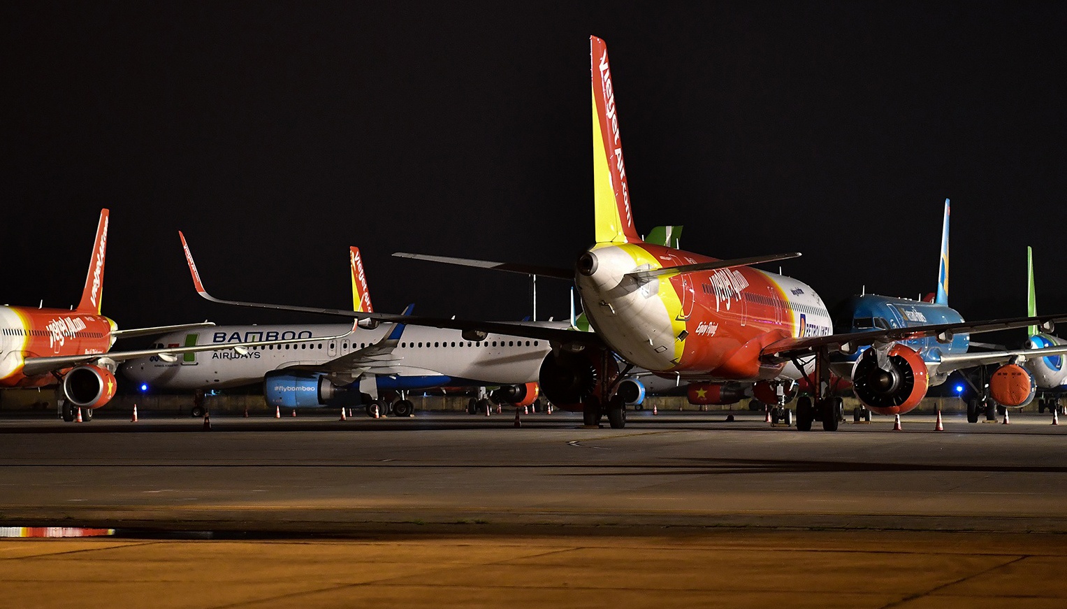 Hang khong Viet chi tien ty tra phi 'nam san' cho may bay hinh anh