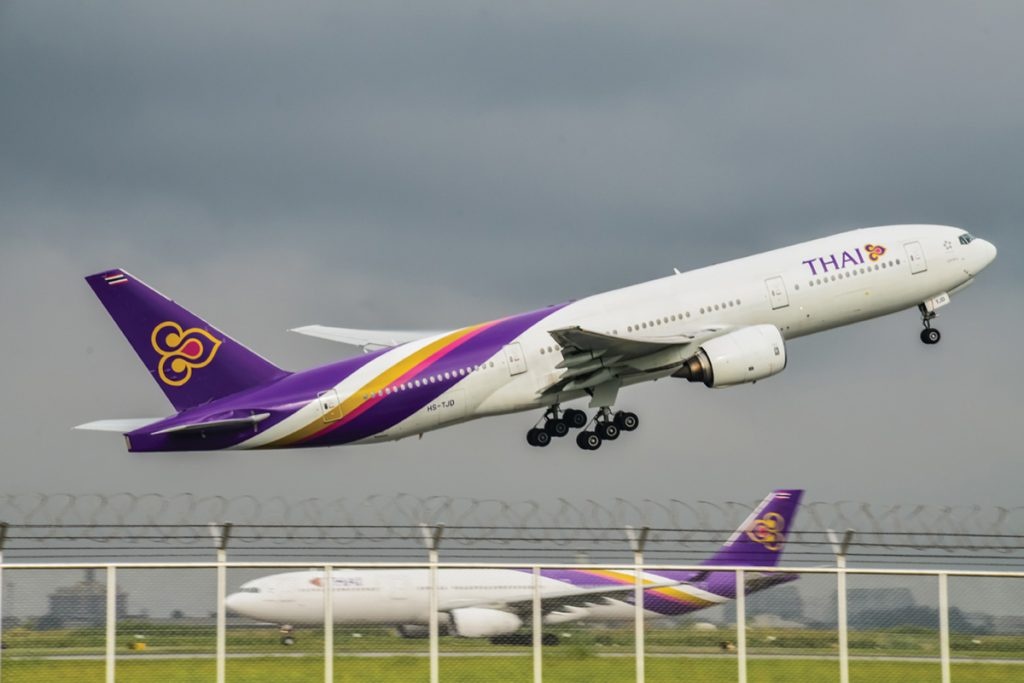 Hang khong Thai Lan bung no, Thai Airways hung qua dang hinh anh