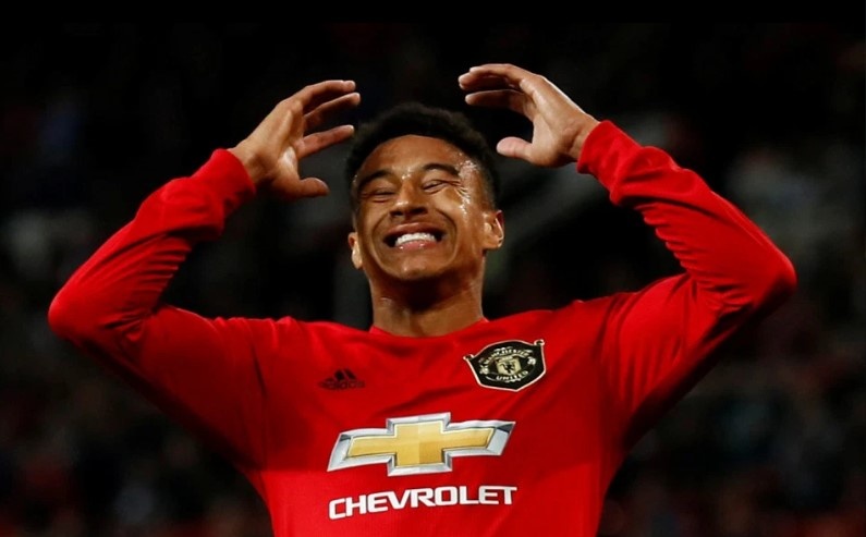 Cong ty thoi trang cua tien ve MU lo nang trong nam dau hinh anh