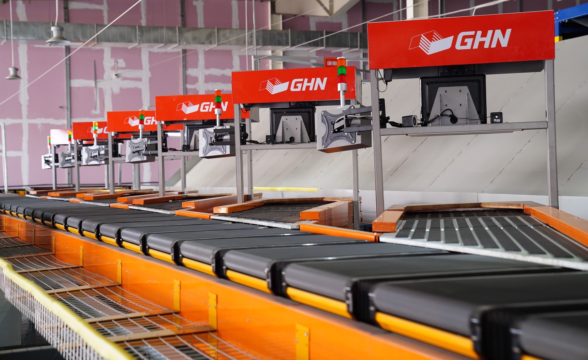 Cong ty me cua GHN va AhaMove xac nhan goi von tu Temasek hinh anh