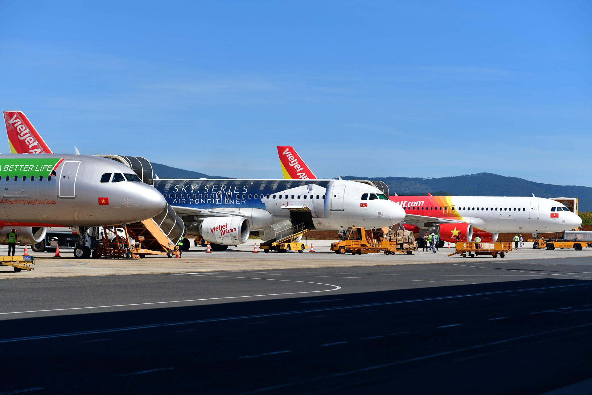 Giao ACV khai thac, bao tri 22 san bay den het 2025 hinh anh