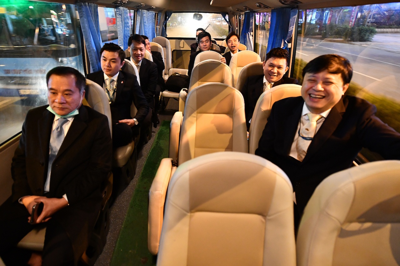 chuyen bay dua nguoi viet ve tu vu han anh 1