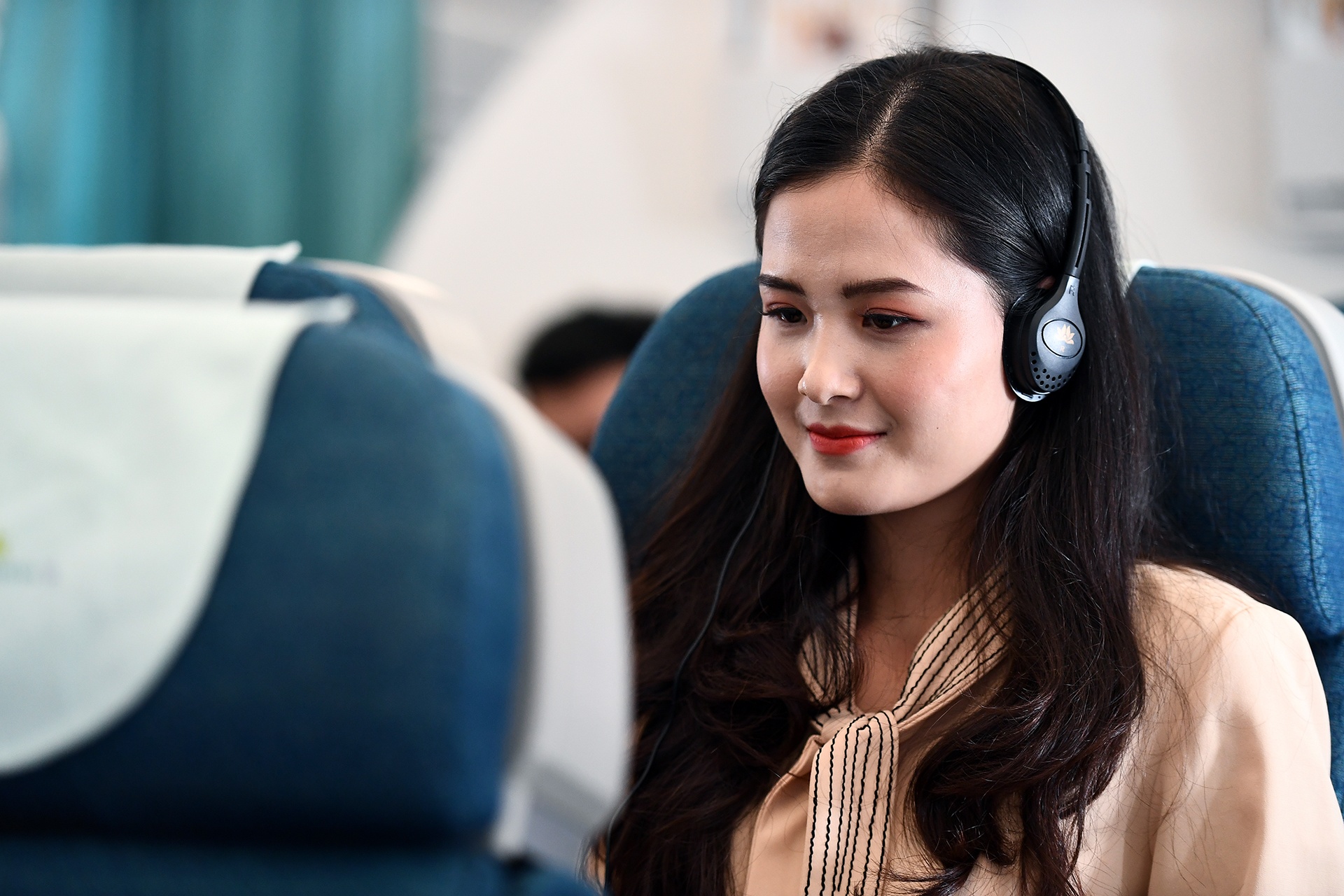 ve may bay tp hcm ha noi thang 4 anh 1