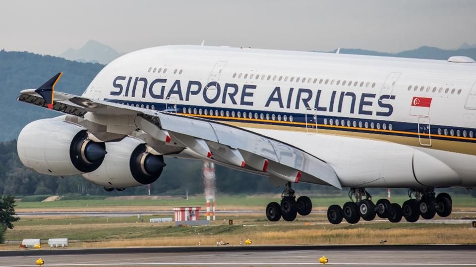 singapore airlines giam chuyen viet nam vi covid-19 anh 1