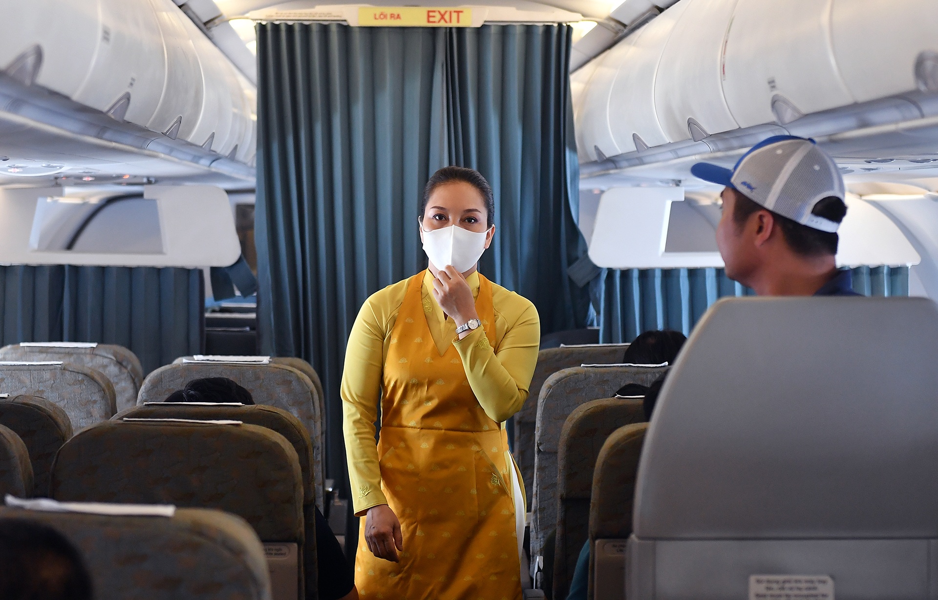 Vietnam Airlines phai chi bao nhieu de cach ly to bay tai khach san hinh anh