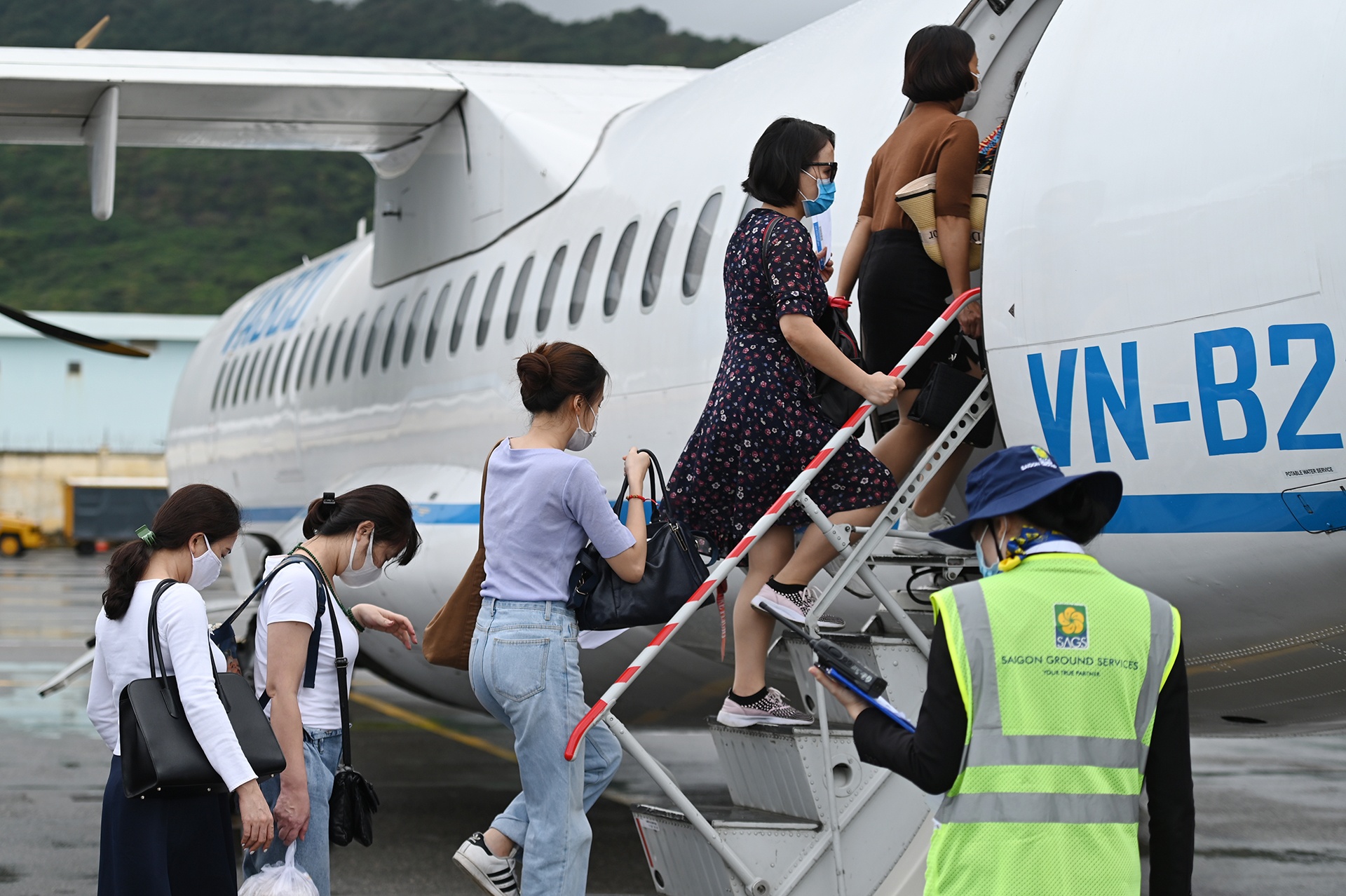 gia ve may bay sau Tet anh 1