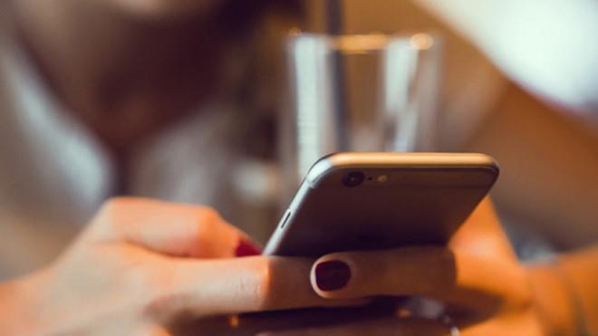 Cat lien lac thue bao phat tan cuoc goi rac hinh anh