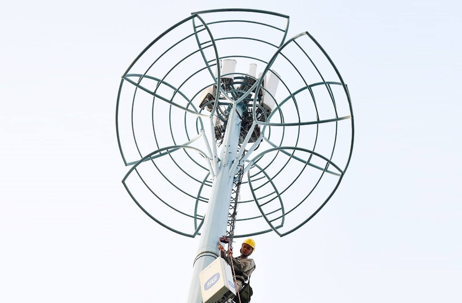 Ha Noi, TP.HCM bat dau co song 5G thuong mai hinh anh