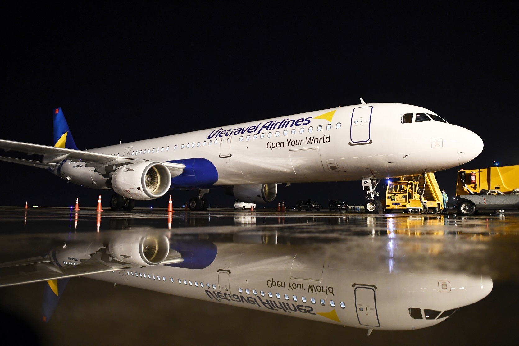 Vietravel Airlines chi bao nhieu cho chiec may bay dau tien? hinh anh