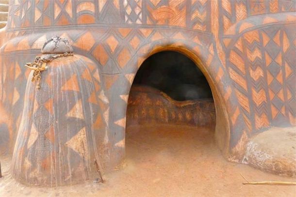 Ngoi lang luu giu van hoa tren tuong anh 5