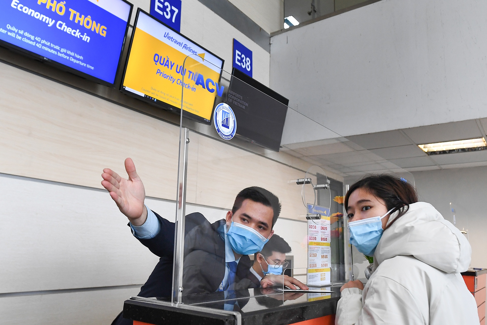 Vietravel Airlines de xuat mien thue nhap khau nhien lieu bay hinh anh