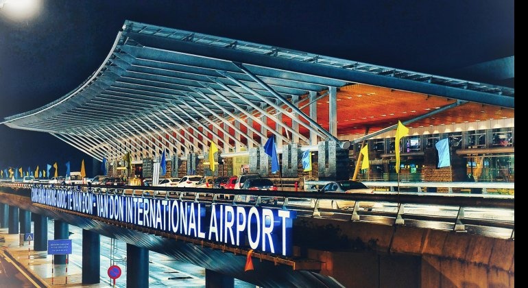 San bay Van Don tiep tuc dong cua toi dau thang 3 hinh anh