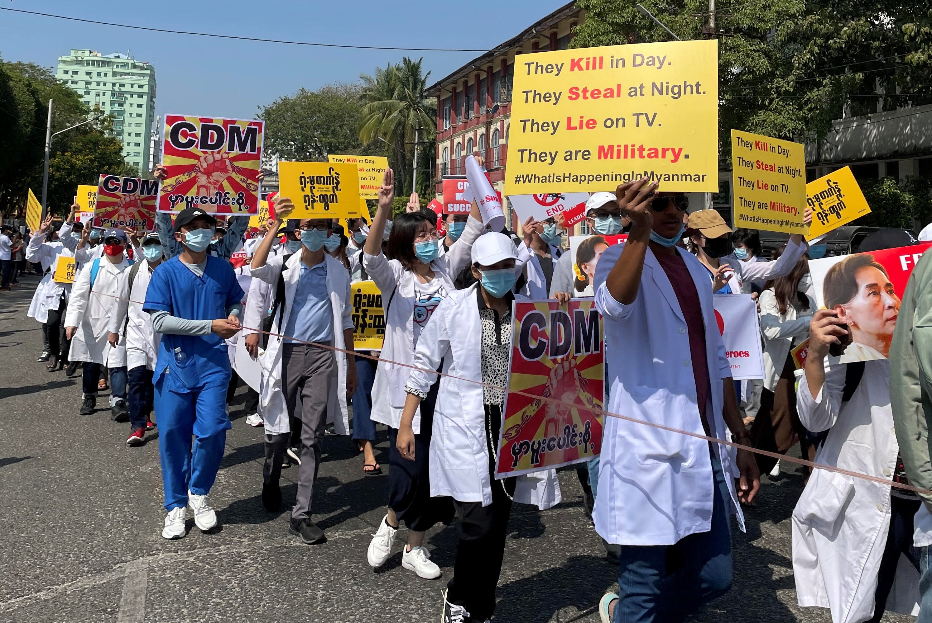 dao chinh quan su myanmar anh 3