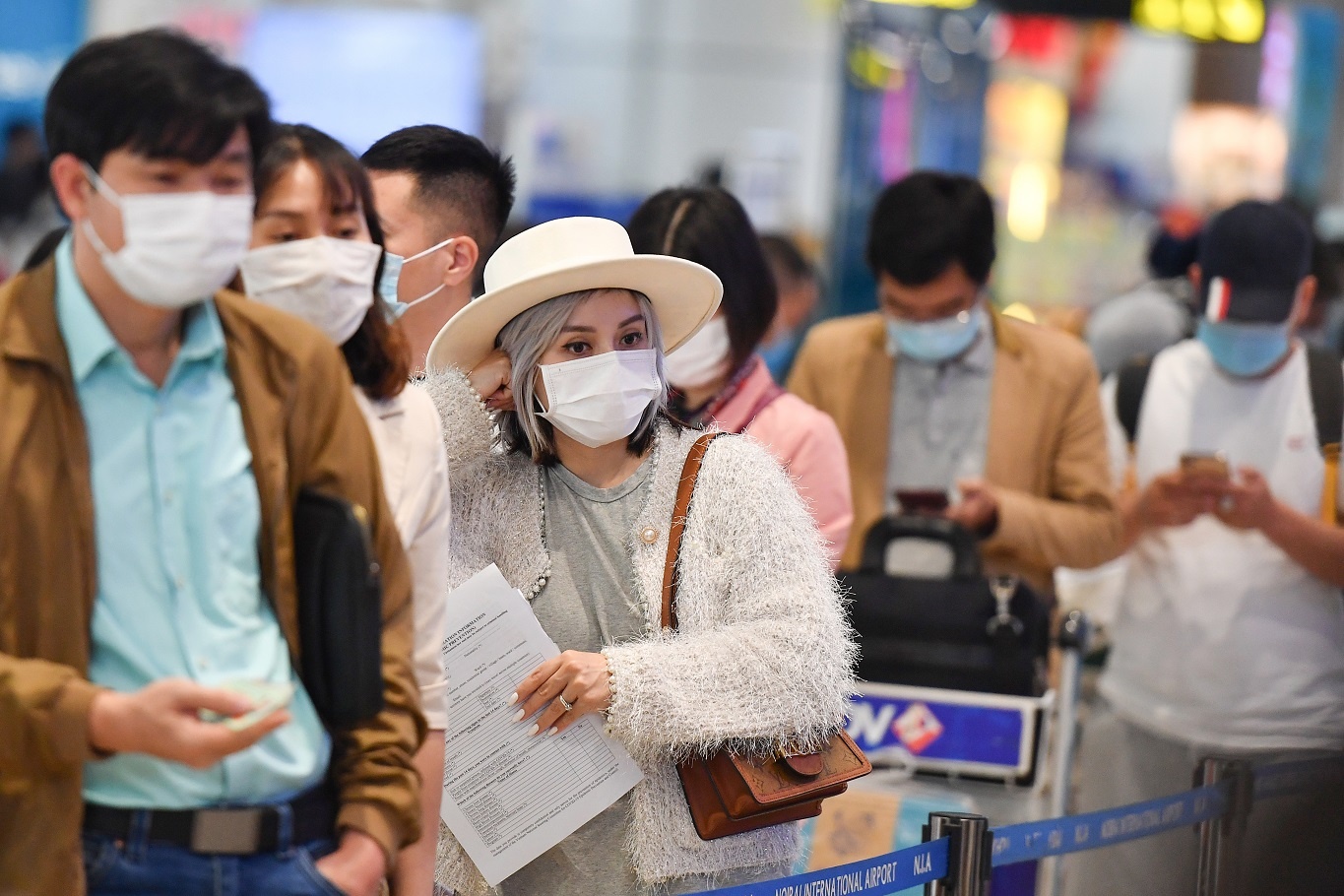 Gia ve may bay dip 30/4 - 1/5 tang nhanh hinh anh