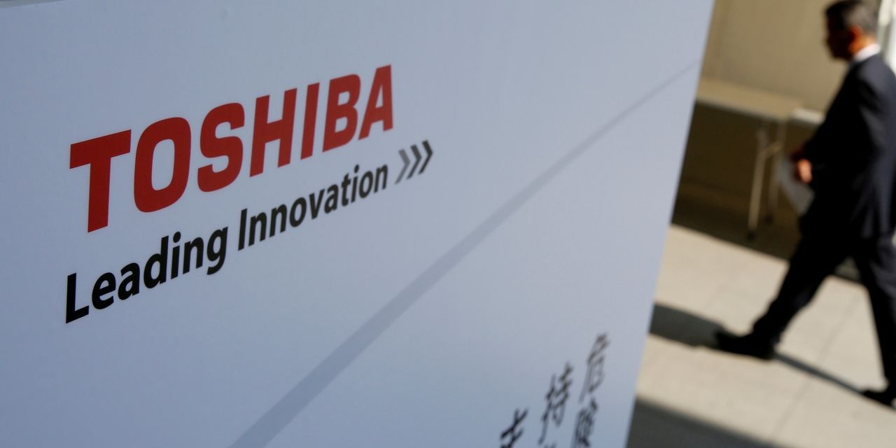 Chu tich bi phe truat va 6 nam khung hoang cua Toshiba hinh anh