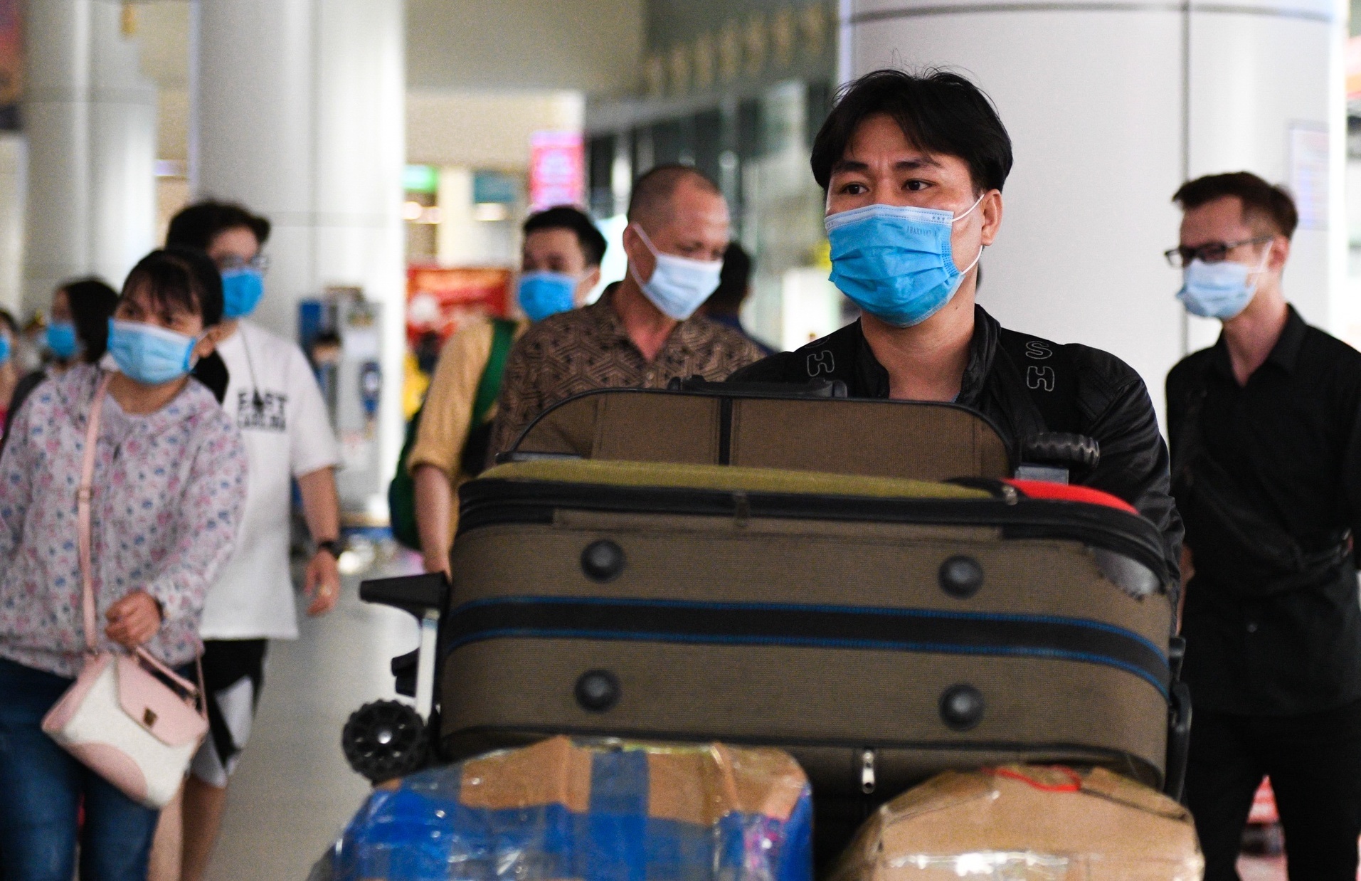 Gia ve bay den Chu Lai, Phu Quoc dip le tang manh hinh anh