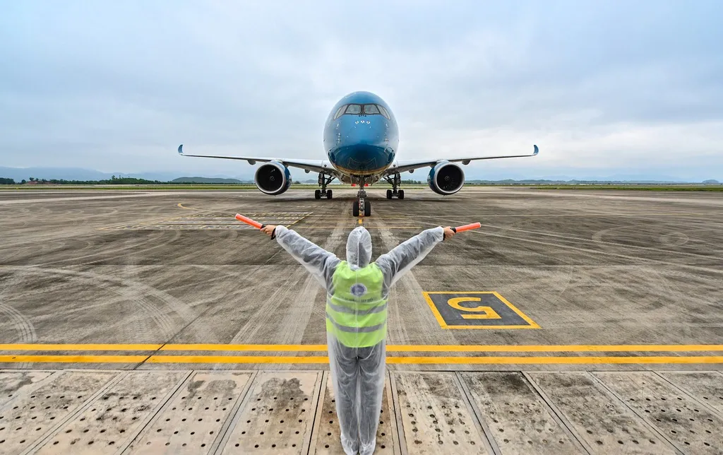 Cong ty khai thac dich vu san bay Da Nang lai thua lo hinh anh