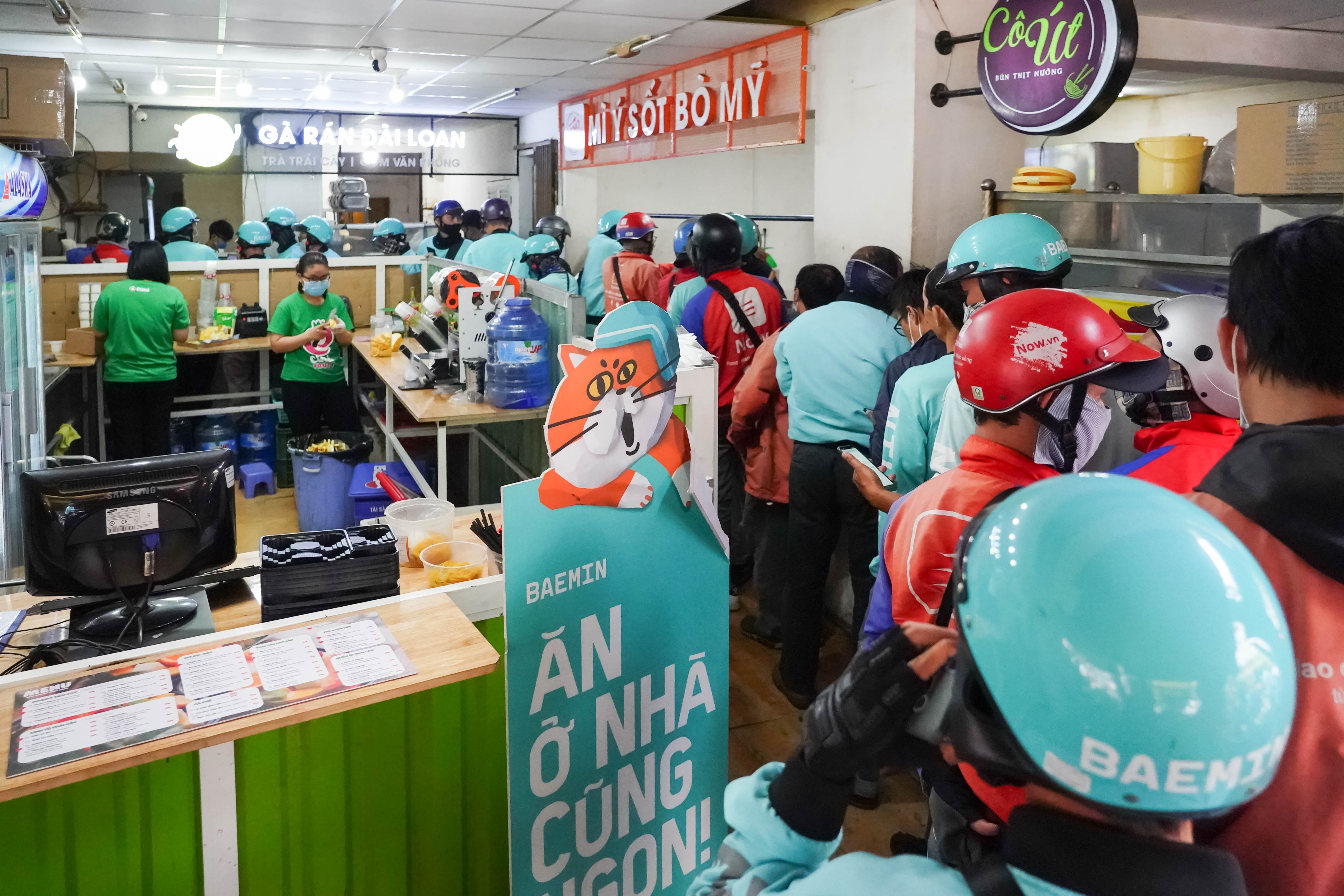 Da Nang de nghi tam khoa cac ung dung goi xe va giao hang hinh anh